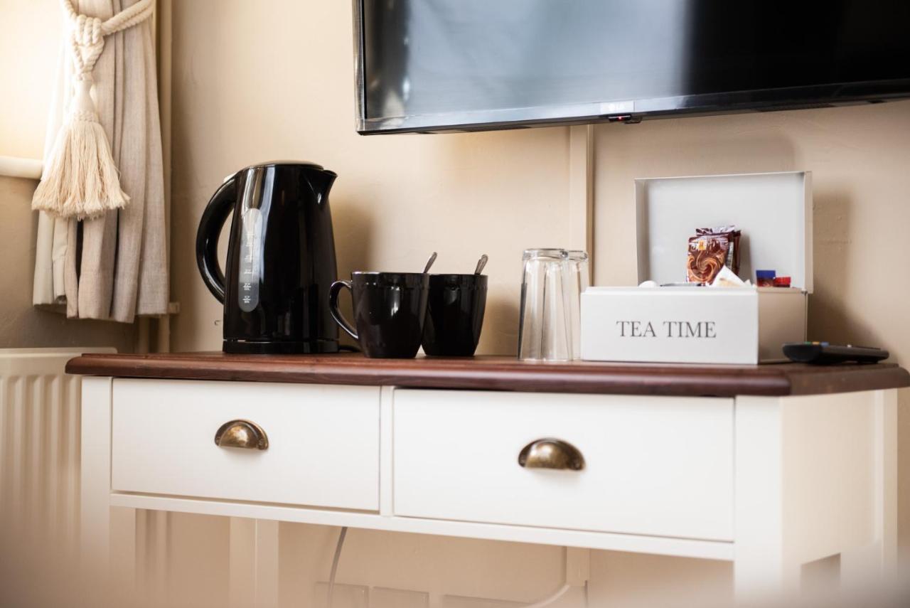 The Talkhouse Bed and Breakfast Stanton Saint John Buitenkant foto
